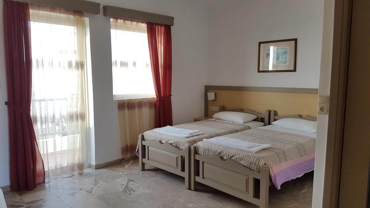 Luis Apartments マスティハリ エクステリア 写真