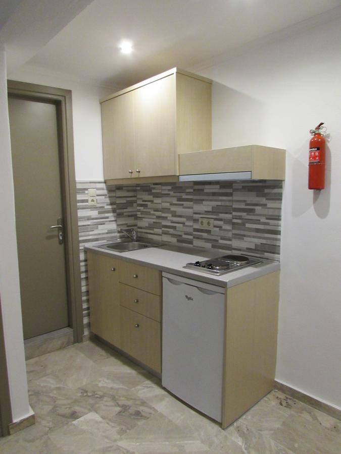 Luis Apartments マスティハリ エクステリア 写真